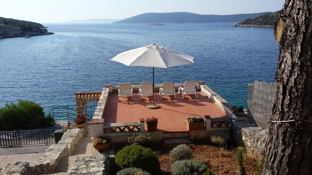 Villa Sol Vinišće エクステリア 写真