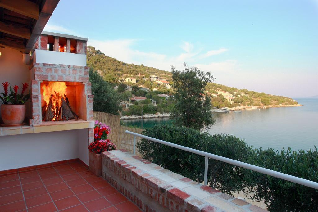 Villa Sol Vinišće エクステリア 写真